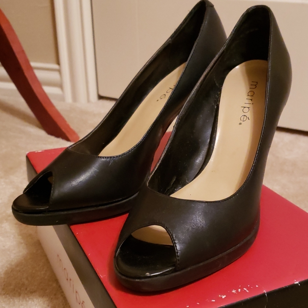 Maripe black peep toe heels